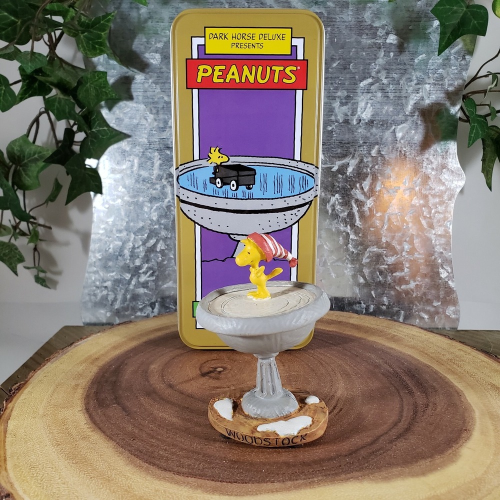 Classic Peanuts Dark Horse Deluxe Presents Woodstock Figure #8 25 of 1200